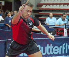 David Alonso en un lance de un partido de un torneo del año 2007