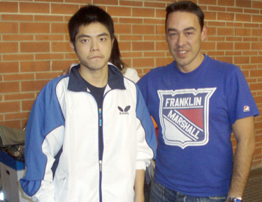 David Alonso con Chuan Chin Yuan en las instalaciones de la Copa de Mundo de Barcelona 