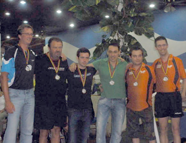 Medalla de oro por equipos 