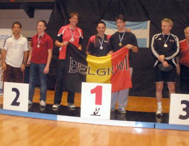 Medalla de oro por equipos