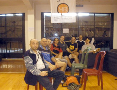 David Alonso con los amgios del club bonaerense Top Minc.