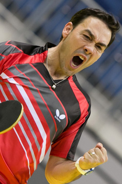 David Alonso, celebra con un grito la consecuci&oacute;n de un punto