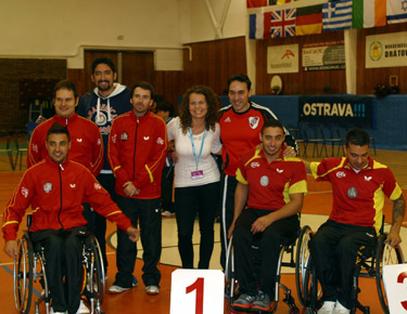 David Alonso, con los compañeros de la Selección