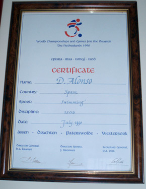 Diploma enmarcado como finalista de los mundiales de Holanda